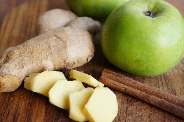 Napój z jabłek z imbirem dla wzmocnienia organizmu